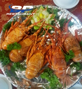 Tôm Hùm Xanh hấp bia