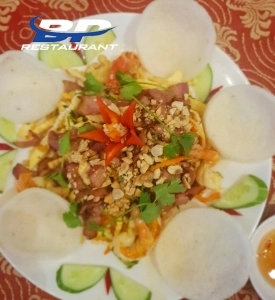 Món Gỏi xoài tôm thịt