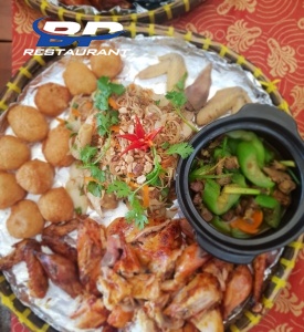 Gà Lên Mâm