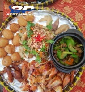 Gà Lên Mâm