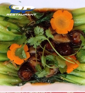 Cải thìa xào nấm đông cô