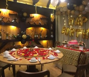 Đặt tiệc tại nhà hàng bình phát