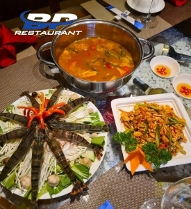 Lẩu tôm kim chi